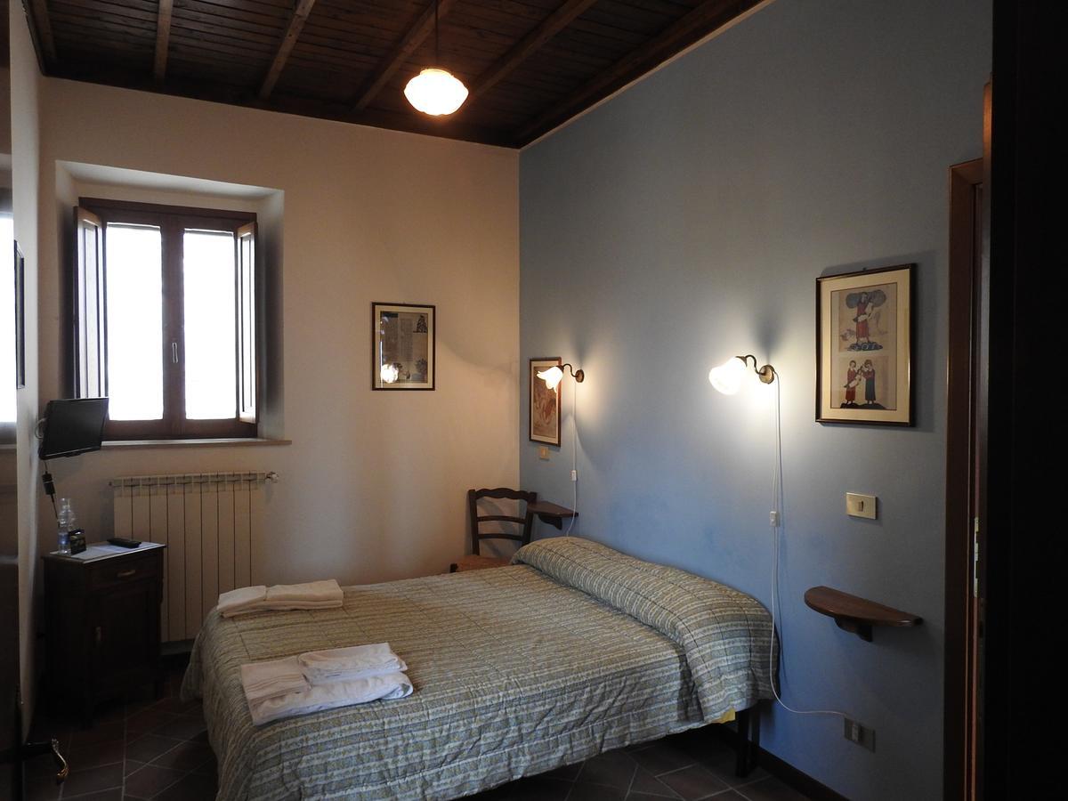 Locanda Il Falco Nero Fumone Exterior photo