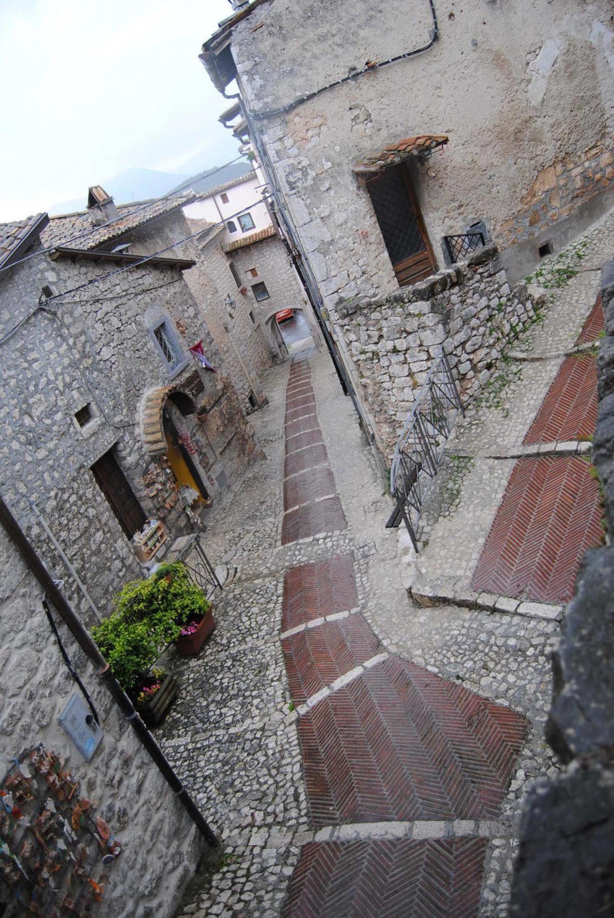 Locanda Il Falco Nero Fumone Exterior photo