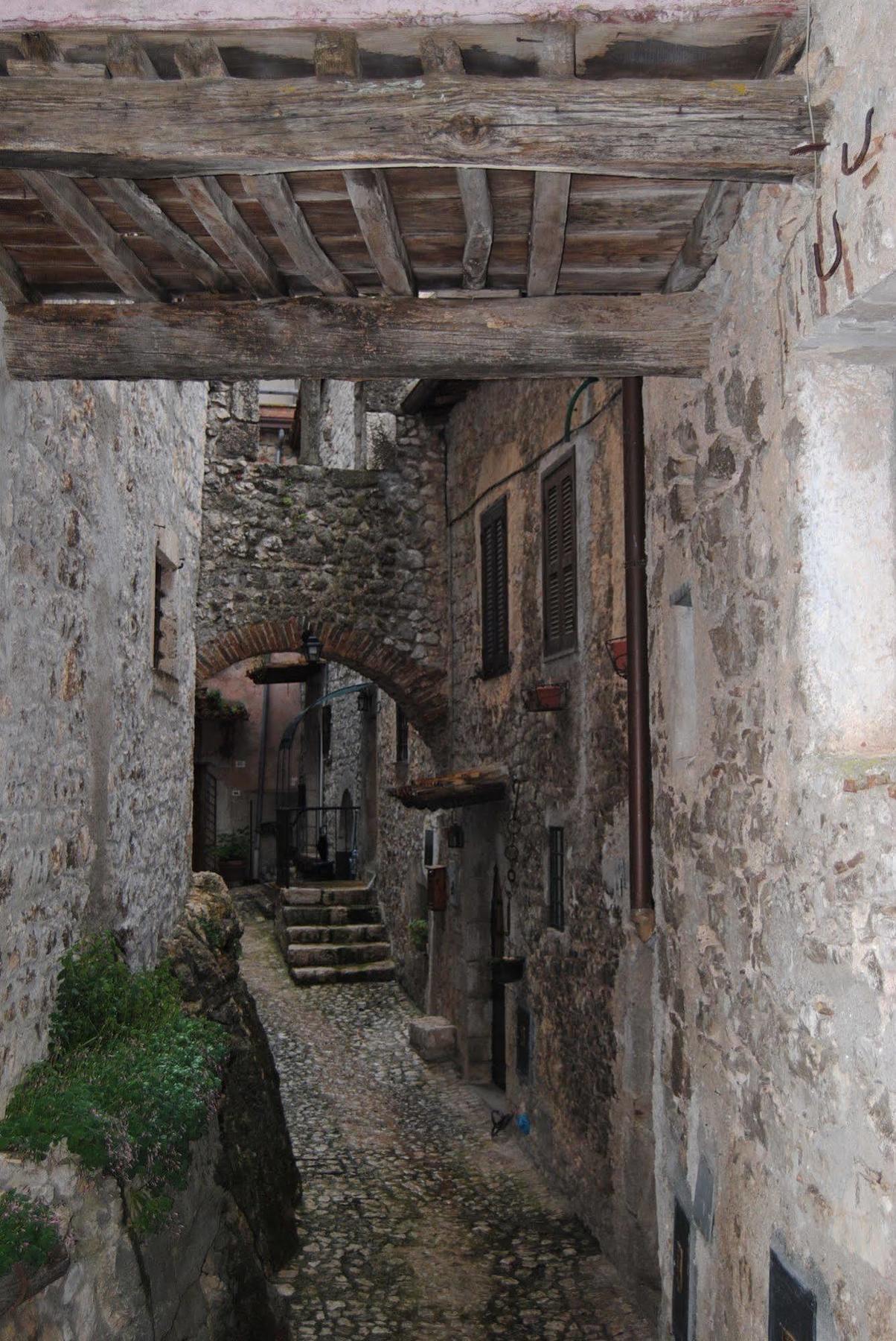 Locanda Il Falco Nero Fumone Exterior photo